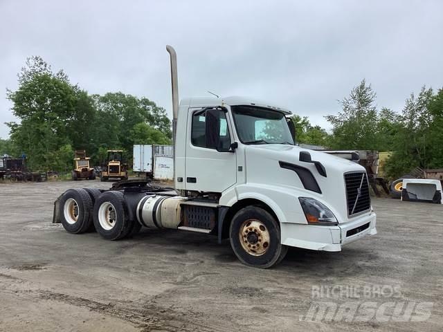 Volvo VNL Sattelzugmaschinen