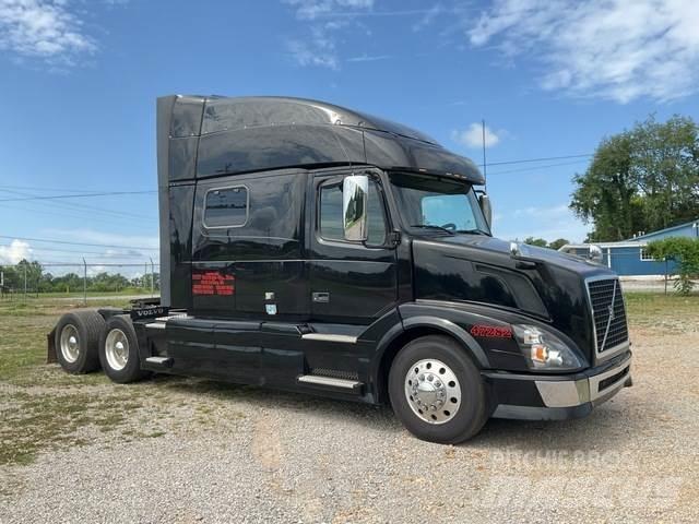 Volvo VNL Sattelzugmaschinen
