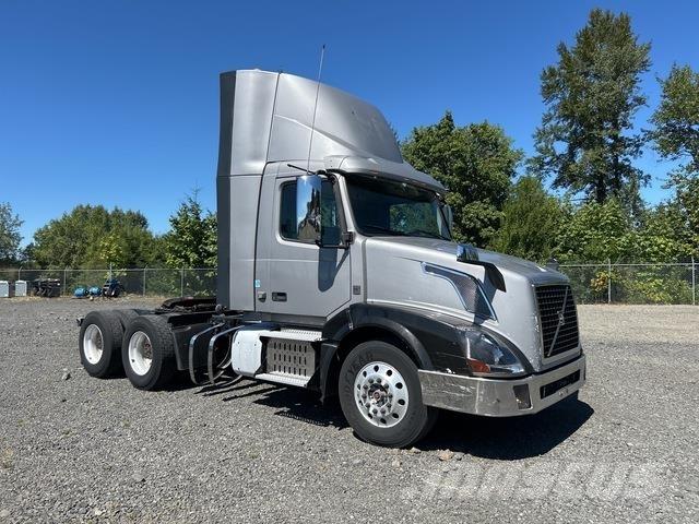 Volvo VNL Sattelzugmaschinen