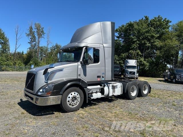 Volvo VNL Sattelzugmaschinen