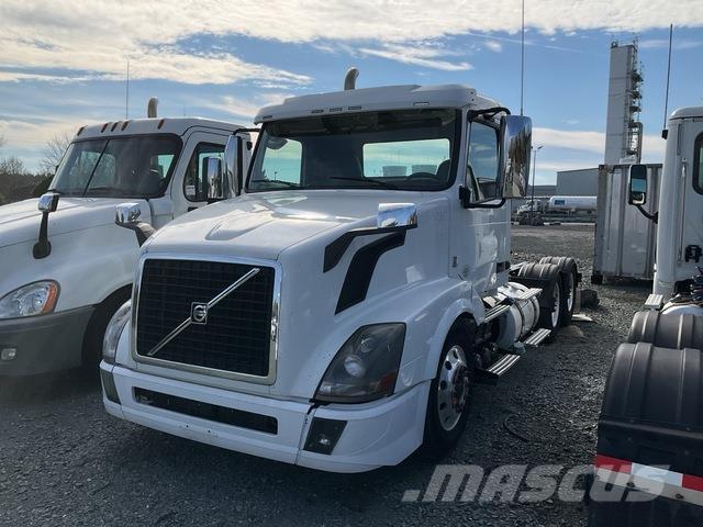 Volvo VNL Sattelzugmaschinen