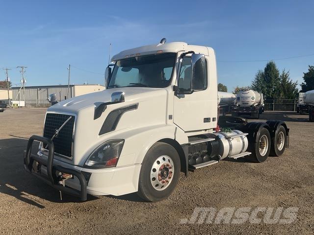 Volvo VNL Sattelzugmaschinen