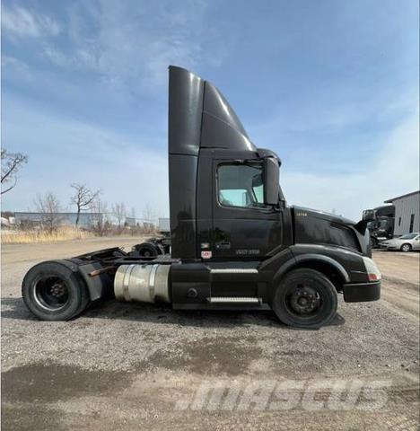 Volvo VNL Sattelzugmaschinen