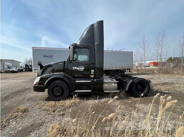 Volvo VNL Sattelzugmaschinen