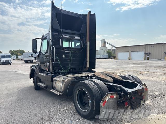 Volvo VNL Sattelzugmaschinen