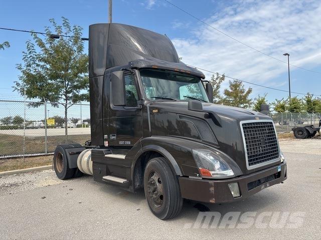 Volvo VNL Sattelzugmaschinen
