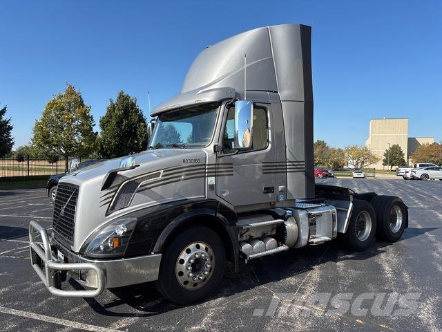 Volvo VNL Sattelzugmaschinen