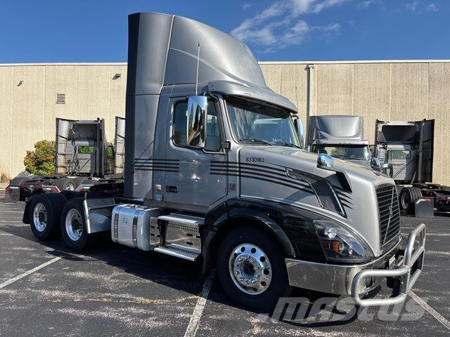 Volvo VNL Sattelzugmaschinen