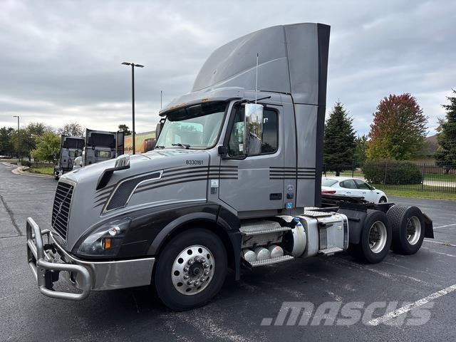 Volvo VNL Sattelzugmaschinen