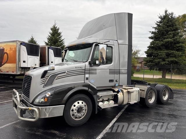 Volvo VNL Sattelzugmaschinen