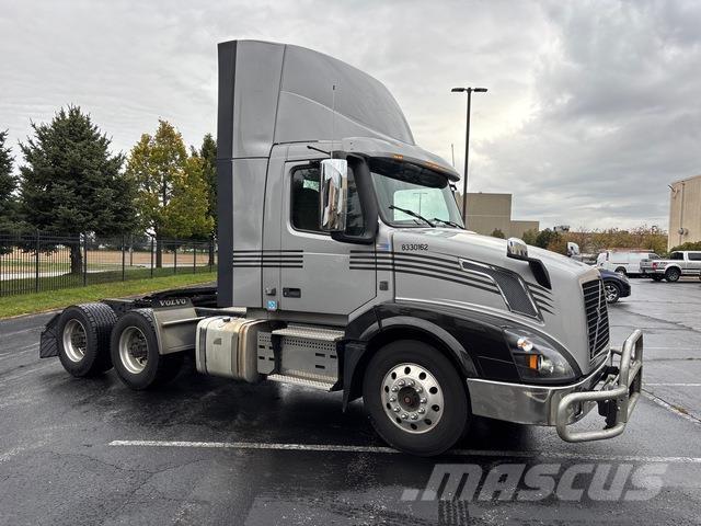 Volvo VNL Sattelzugmaschinen
