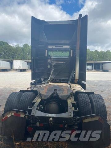 Volvo VNL Sattelzugmaschinen