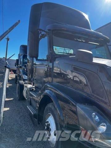 Volvo VNL Sattelzugmaschinen