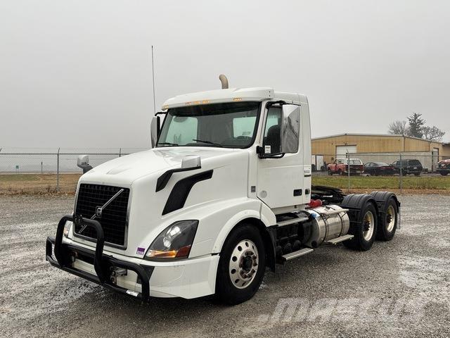 Volvo VNL Sattelzugmaschinen