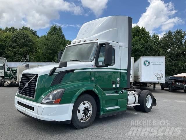 Volvo VNL42T Sattelzugmaschinen
