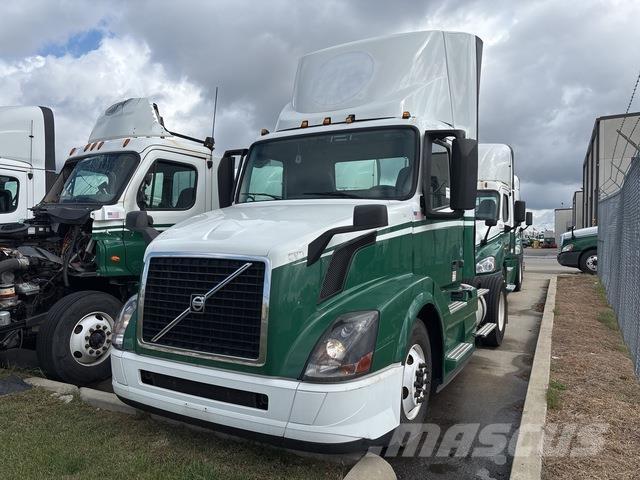 Volvo VNL42T Sattelzugmaschinen