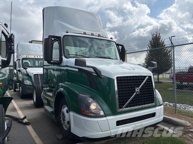 Volvo VNL42T Sattelzugmaschinen