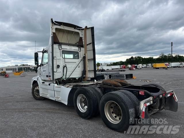 Volvo VNL64300 Sattelzugmaschinen