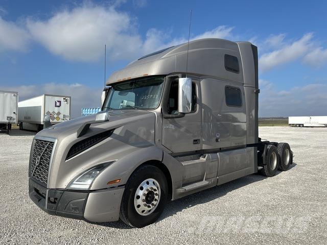 Volvo VNL860 Sattelzugmaschinen