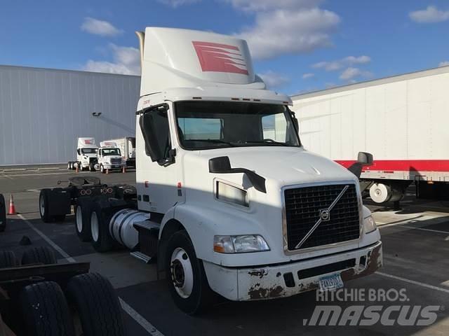 Volvo VNM Sattelzugmaschinen