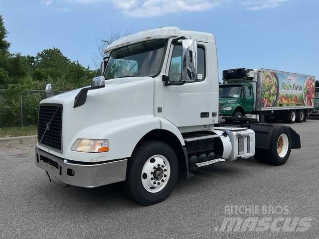 Volvo VNM Sattelzugmaschinen