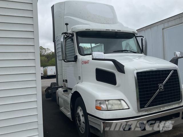 Volvo VNM Sattelzugmaschinen