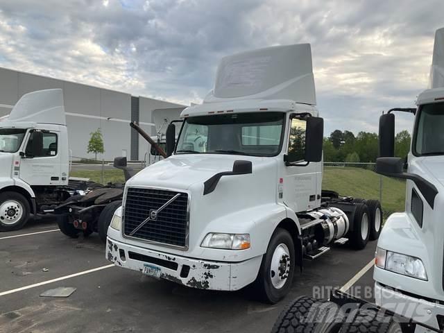 Volvo VNM Sattelzugmaschinen