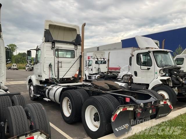 Volvo VNM Sattelzugmaschinen