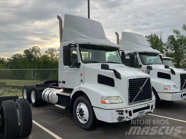Volvo VNM Sattelzugmaschinen