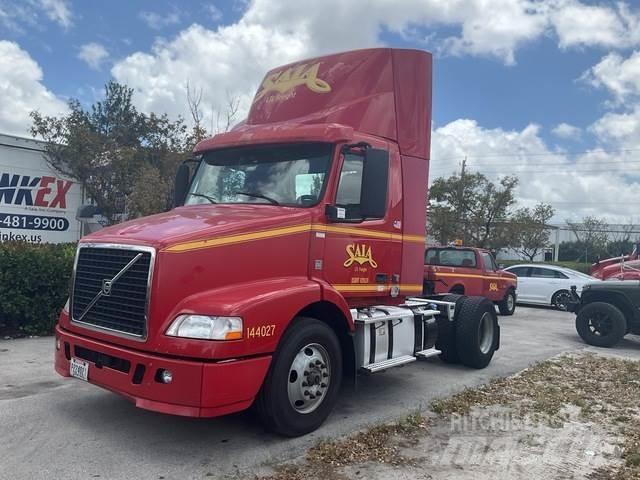 Volvo VNM Sattelzugmaschinen