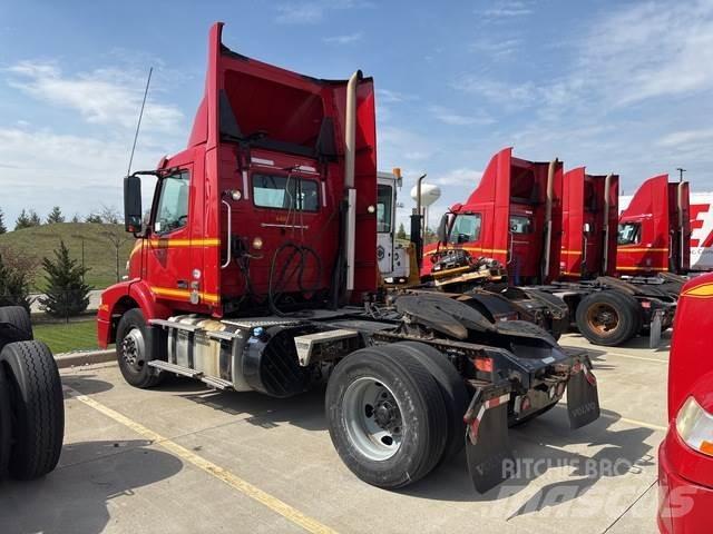 Volvo VNM Sattelzugmaschinen