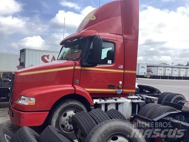 Volvo VNM Sattelzugmaschinen