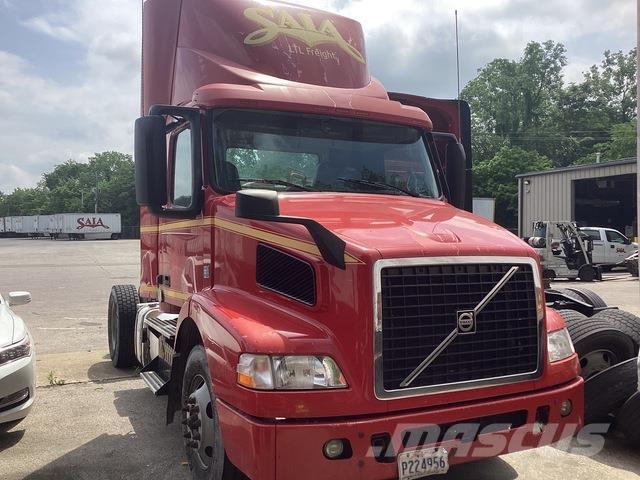 Volvo VNM Sattelzugmaschinen