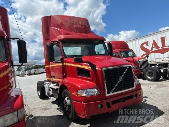 Volvo VNM Sattelzugmaschinen
