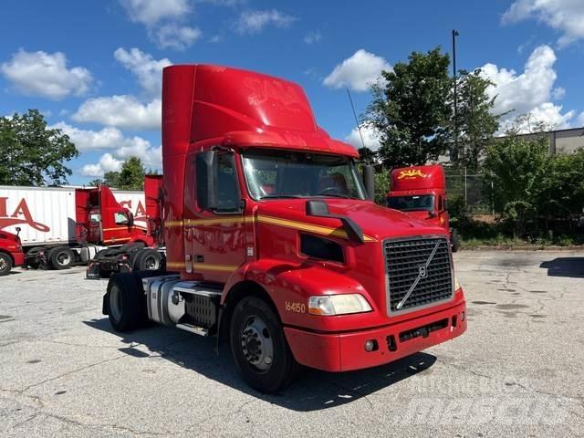 Volvo VNM Sattelzugmaschinen