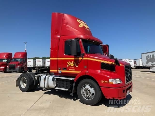 Volvo VNM Sattelzugmaschinen
