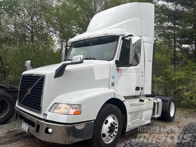 Volvo VNM Sattelzugmaschinen