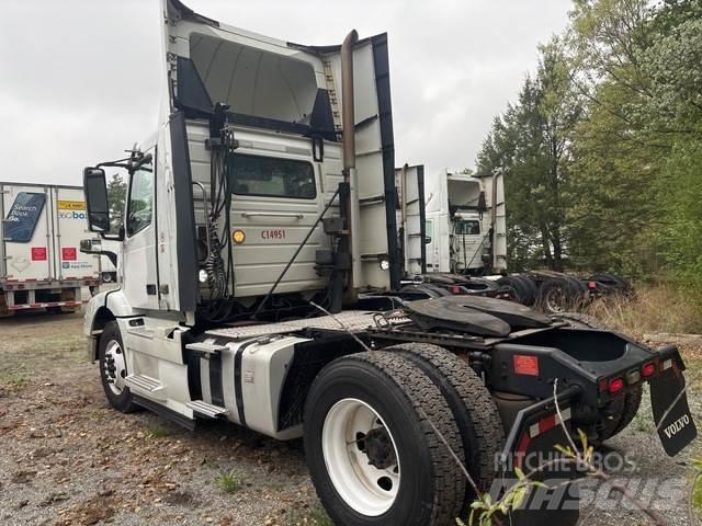 Volvo VNM Sattelzugmaschinen