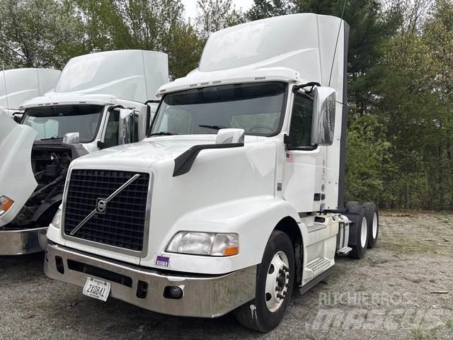 Volvo VNM Sattelzugmaschinen