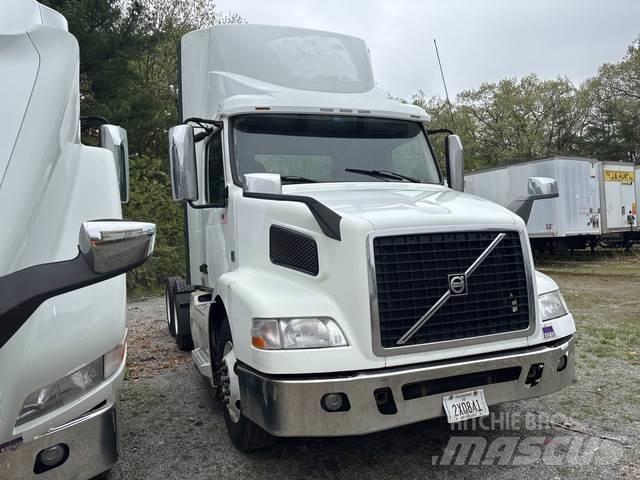 Volvo VNM Sattelzugmaschinen