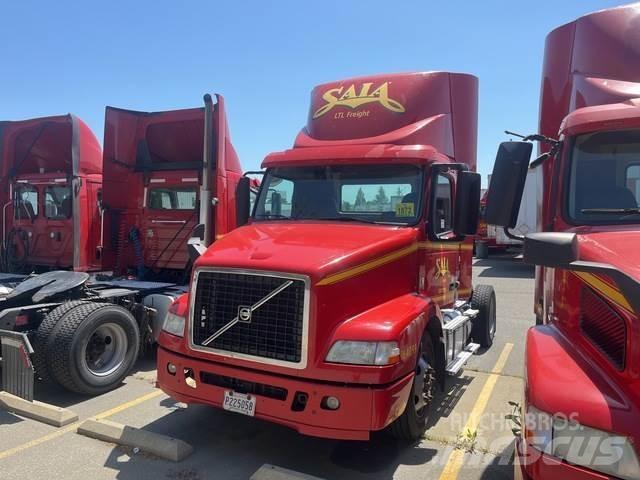 Volvo VNM Sattelzugmaschinen