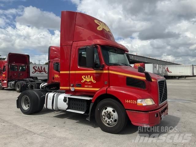 Volvo VNM Sattelzugmaschinen