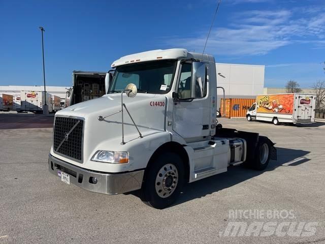 Volvo VNM Sattelzugmaschinen