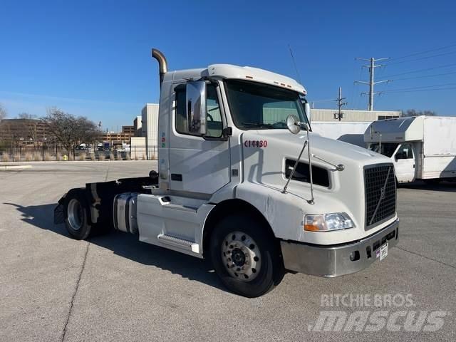 Volvo VNM Sattelzugmaschinen