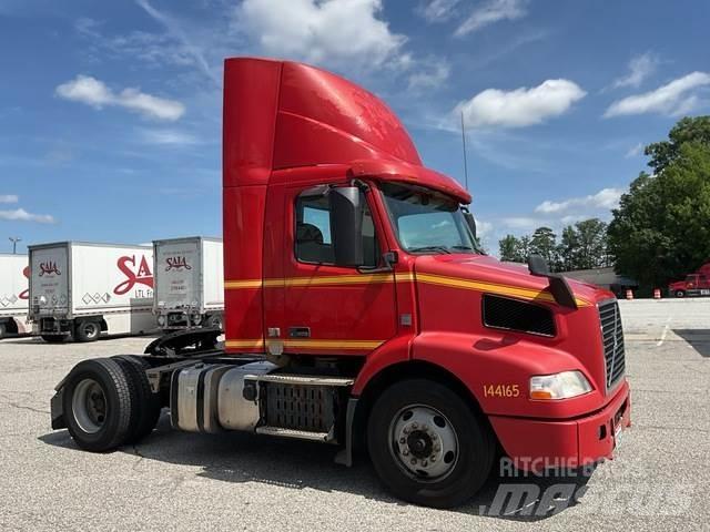 Volvo VNM Sattelzugmaschinen