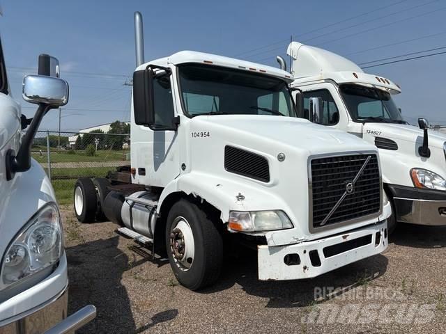 Volvo VNM Sattelzugmaschinen