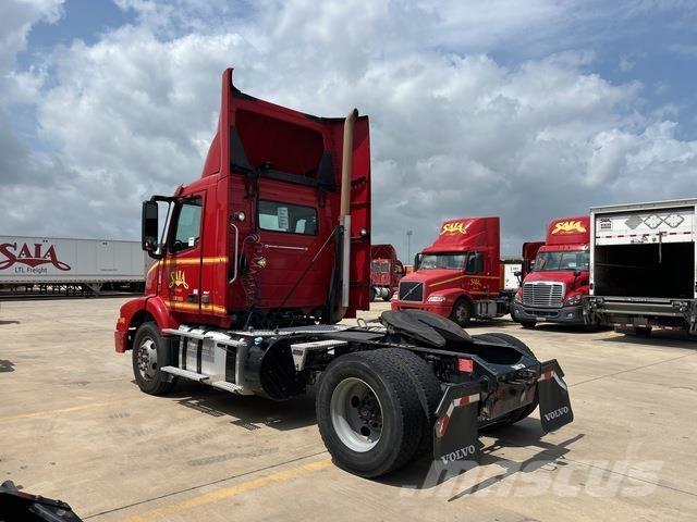 Volvo VNM Sattelzugmaschinen