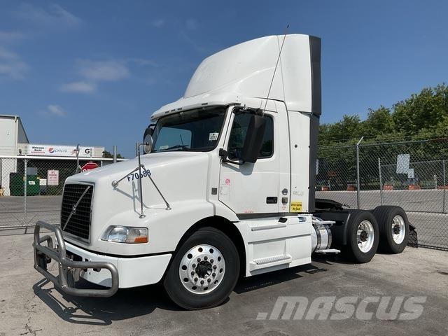 Volvo VNM Sattelzugmaschinen