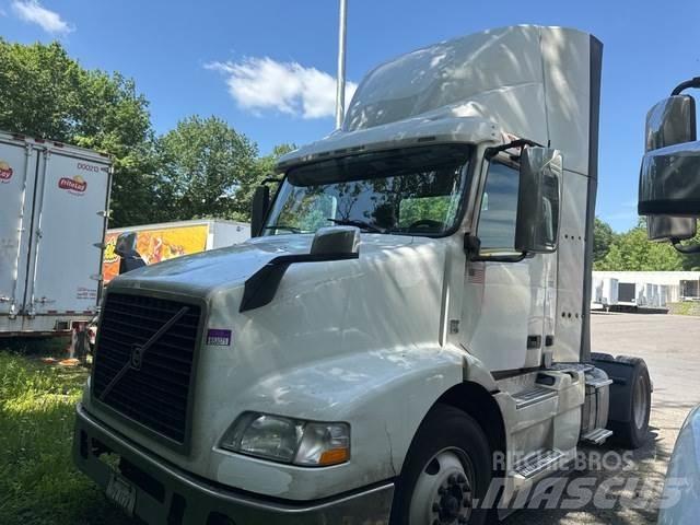 Volvo VNM Sattelzugmaschinen