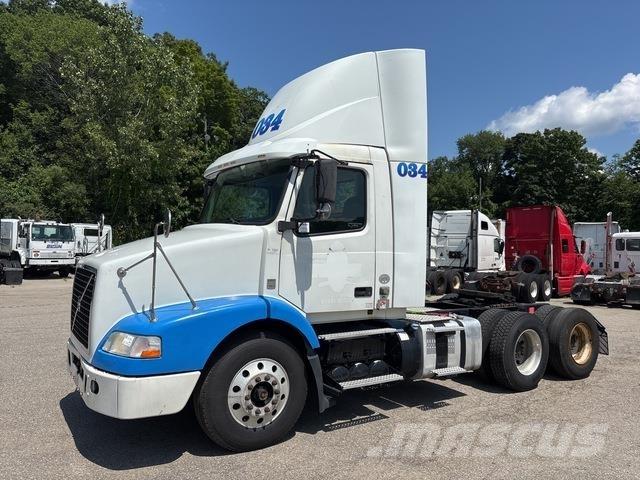 Volvo VNM Sattelzugmaschinen